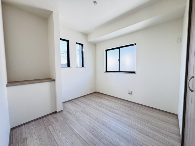 松戸市栄町８丁目新築戸建【旭町小学校：5分】の洋室|4.75帖洋室