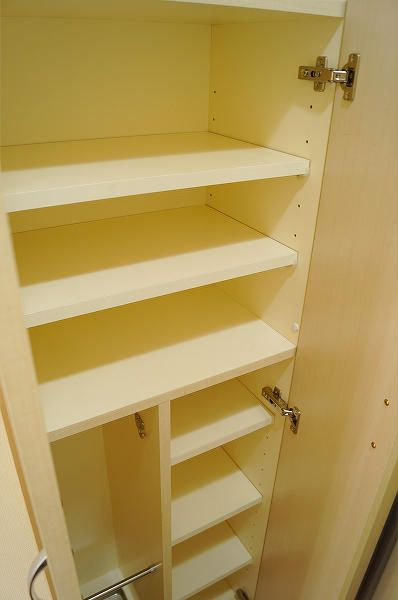 ル・リオン東向島の収納