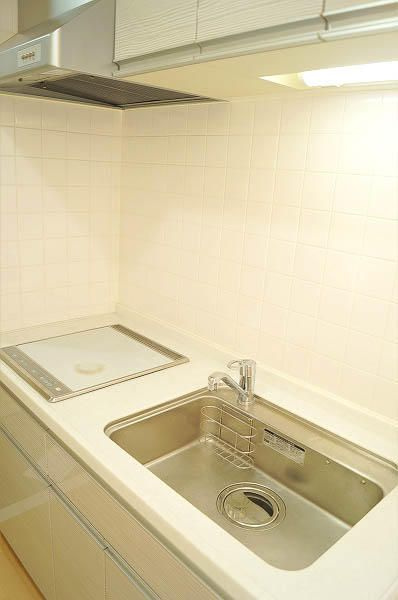 ル・リオン東向島のキッチン