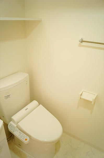 ル・リオン東向島のトイレ