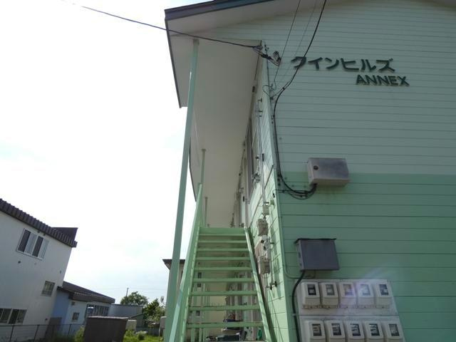 クインヒルズANNEXのエントランス