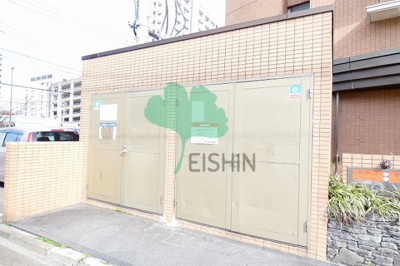  | クレタ県庁前