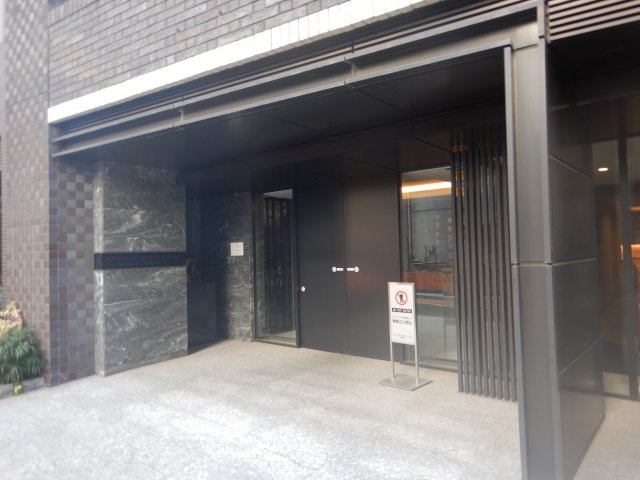 クレヴィア東京八丁堀新川ザ・レジデンスのエントランス