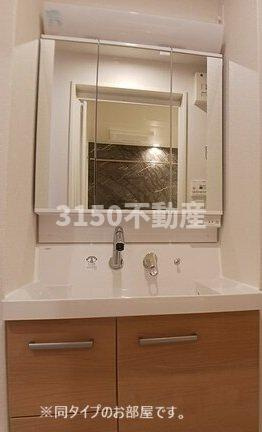 コントレイルの洗面所