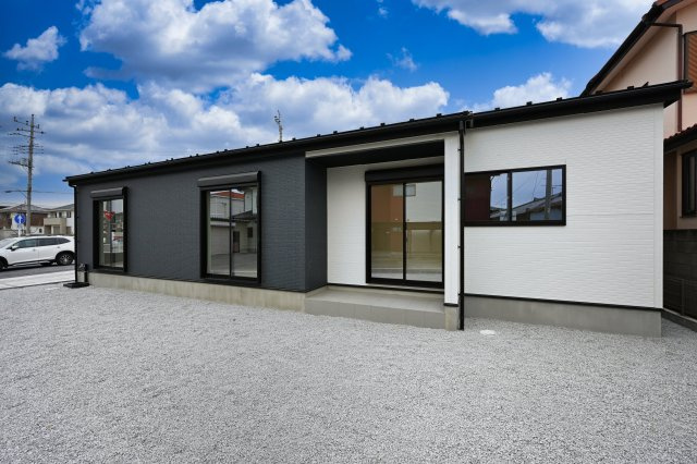 【庭】 | 太田市亀岡町3期　タクトホーム | 広いお庭でBBQやガーデニング、ドッグランなど夢が広がりますね♪