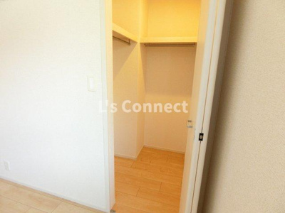 【収納】 | エクセレントⅠ | ウォークインクローゼットでお荷物もすっきり収納。