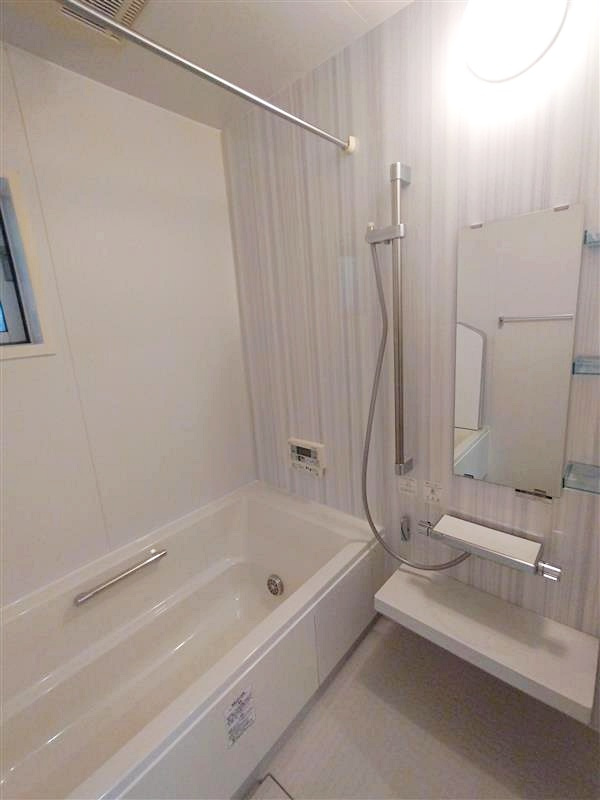 横浜市保土ヶ谷区法泉一丁目戸建②の浴室