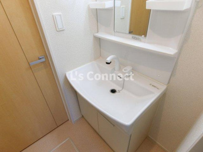 【洗面所】 | ベル・モンドＫ | 朝の支度もスムーズな独立洗面台。