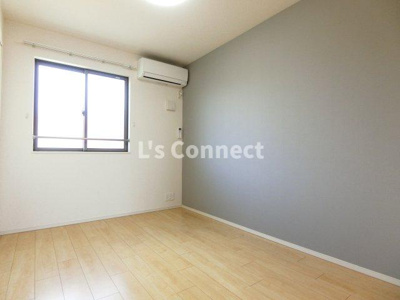 【内装】 | ベル・モンドＫ | 洋室にもエアコン付きです。