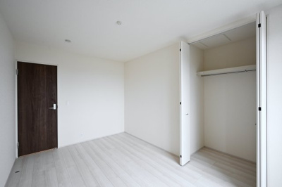 【収納】 | 太田第14下田島町 一建設 6号棟 | 各居室にはしっかりとした容量のスペースを確保しているので、お部屋は美しい空間を保てますね♪