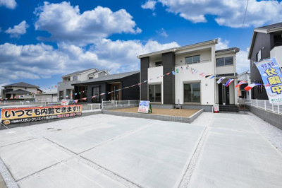 【駐車場】 | 太田第14下田島町 一建設 6号棟 | 並列駐車可能なカースペースです！お客様も遊びに来やすいですね♪