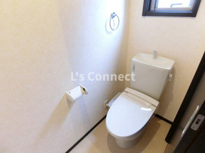 【トイレ】 | カーサセレステ | 温水洗浄便座付きのトイレ。