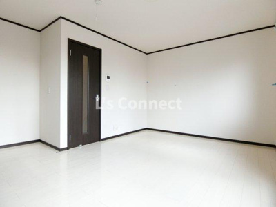 【内装】 | カーサセレステ | ８．７帖の洋室です。