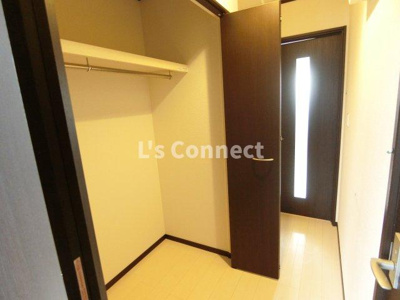 【収納】 | カーサセレステ | 廊下にもクローゼット付きです。