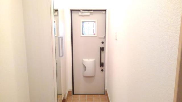ランド ピースAの玄関