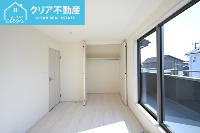 【洋室】 | 館林第1広内町　リーブルガーデン | 広々としたクローゼットでお部屋はいつでもスッキリクリアに！