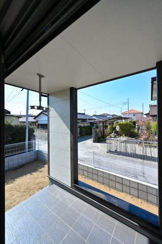 【バルコニー】 | 館林第1広内町　リーブルガーデン | 広々としたテラスは洗濯もたっぷり干せてよく乾きます！
