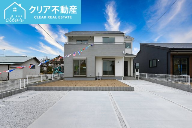 【外観】 | 太田第14下田島町 リーブルガーデン | スッキリクリアな青空に映えるエクステリア！
日当たり良好な立地です♪