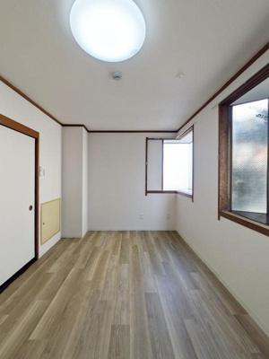 【居間・リビング】 | THE VALUE SHARED HOTEL TAKENOTSUKA | 居室、リビング