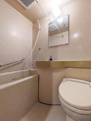 【トイレ】 | THE VALUE SHARED HOTEL TAKENOTSUKA | トイレ