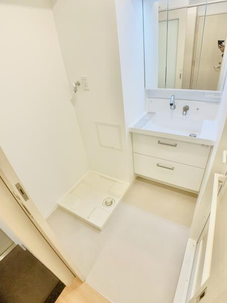 カナルグランデの居間・リビング