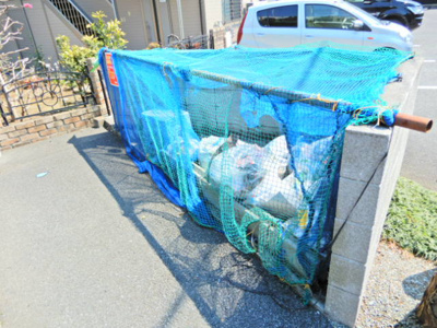 敷地内ゴミ置き場