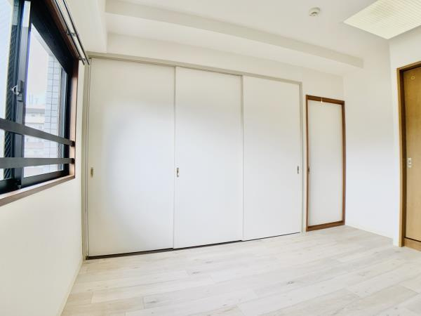 ＹＳビルの居間・リビング