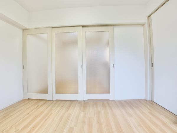 カナルグランデの居間・リビング