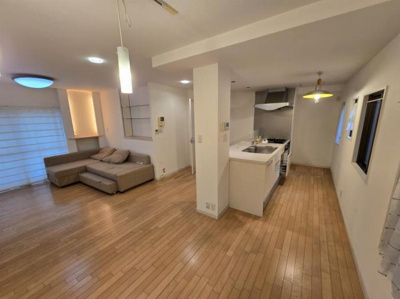 【居間・リビング】 | シークレットプラザ東六郷 | 居室、リビング