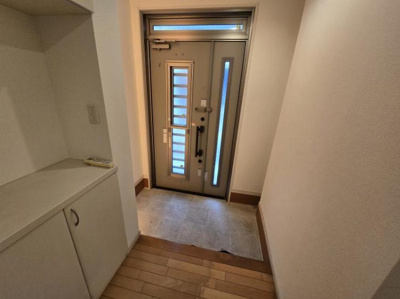 【玄関】 | シークレットプラザ東六郷 | 玄関