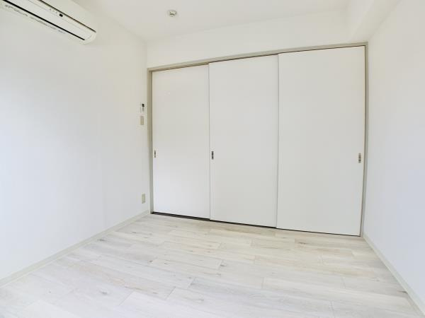 ＹＳビルの居間・リビング