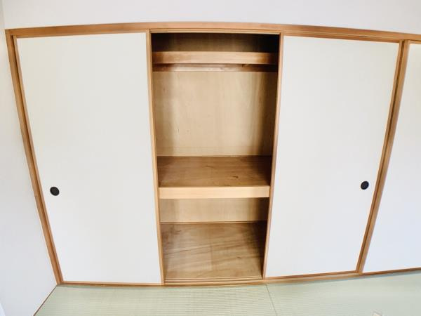 ＹＳビルの居間・リビング