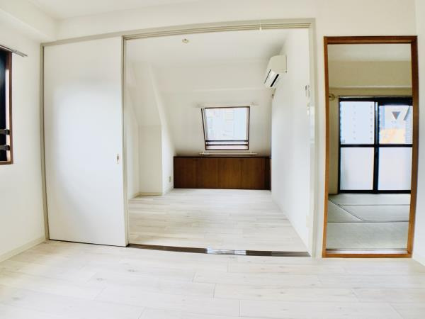 ＹＳビルの居間・リビング