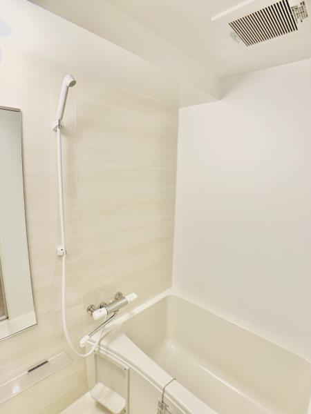 ＹＳビルの浴室