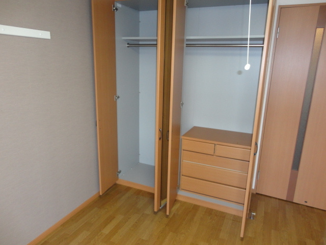 クリスタルビュー1の収納