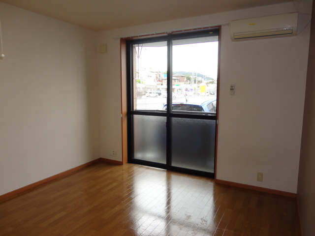 クリスタルビュー1の居間・リビング