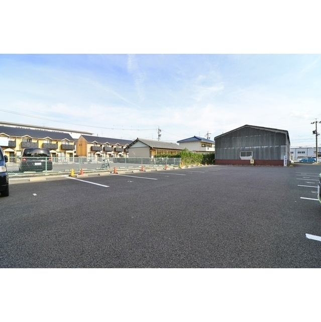 六条石榑駐車場