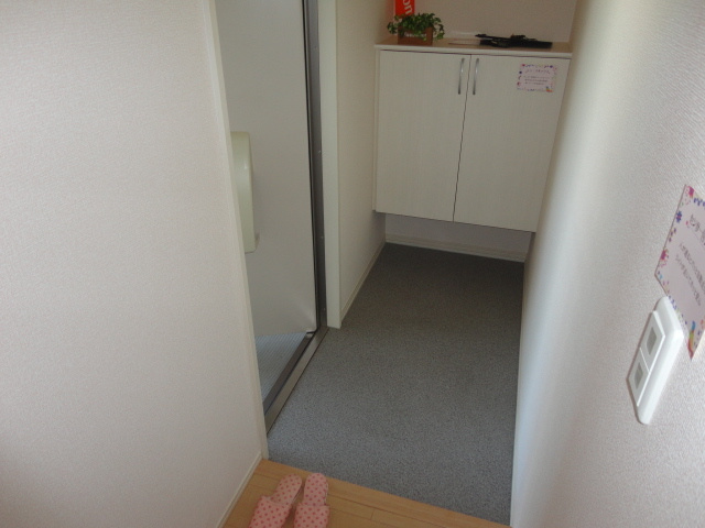 カルチェ赤坂Ｂ棟の玄関