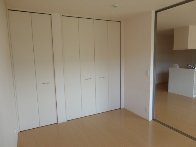 カルチェ赤坂Ｂ棟の居間・リビング