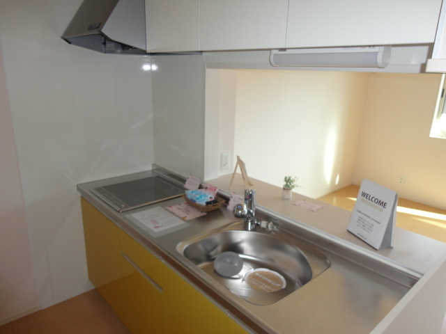 カルチェ赤坂Ｂ棟のキッチン