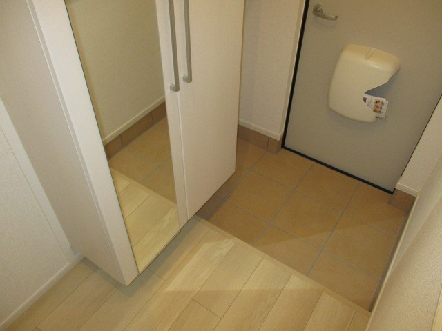 フォレリヴィエール1の玄関