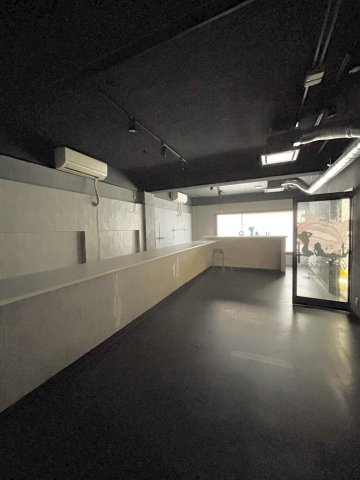 【内装】 | 白楽ビル | 明るい色調の室内です