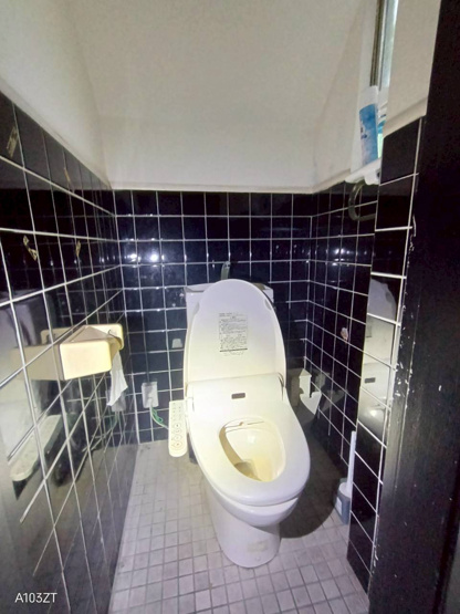 【トイレ】 | 白楽ビル | 清潔感のあるトイレです