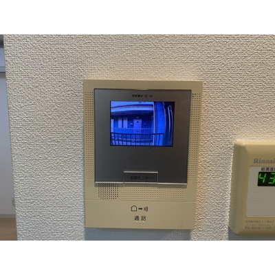 【玄関】 | グッドウィル三枚町B棟 | 収納もある玄関です