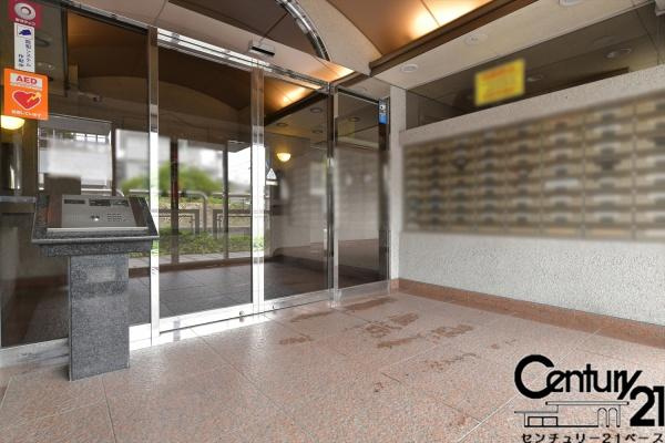 王寺アーバンコンフォートのエントランス|■現地撮影写真■こちらはマンション出入口でございます！