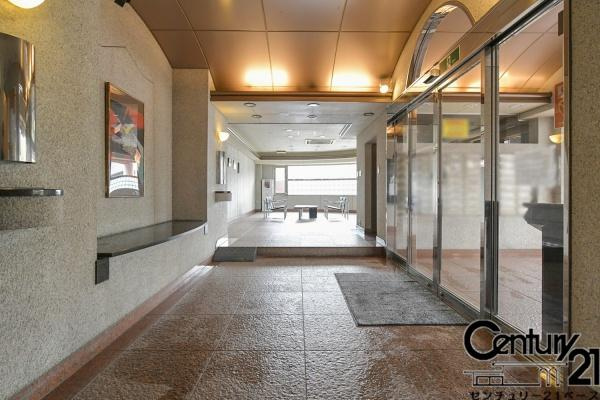 王寺アーバンコンフォートのエントランス|■現地撮影写真■開放感のある綺麗なエントランスです！