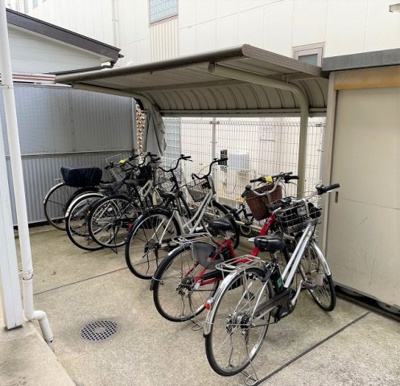【その他】 | レオパレスレジェンス | 屋根付き駐輪場完備