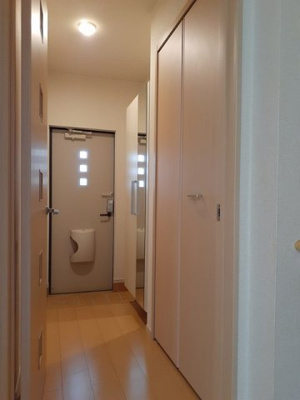 【玄関】 | ラ・シエルⅡ