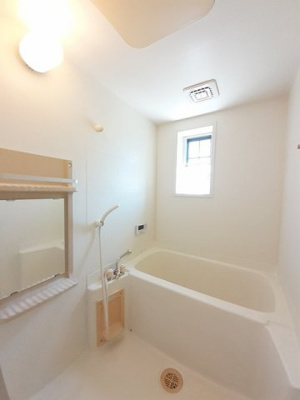 【浴室】 | バーシア名賀