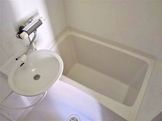 レオパレスオズメゾンの浴室